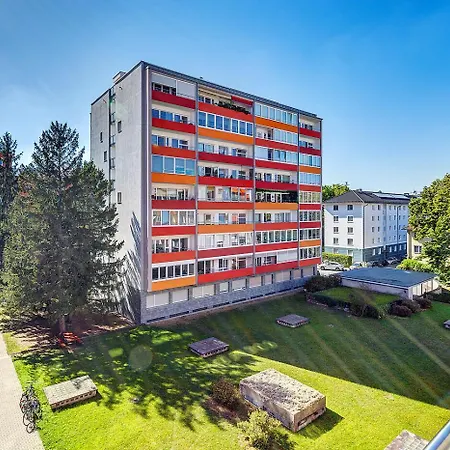 公寓 2br In Schwabing- What'app - 0034-635-520-036 - For Reservations! *