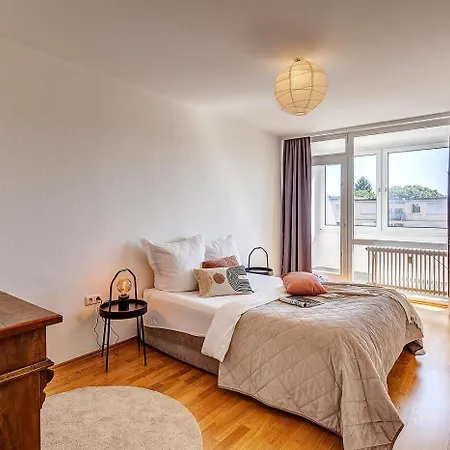 2br In Schwabing- What'app - 0034-635-520-036 - For Reservations! * München
